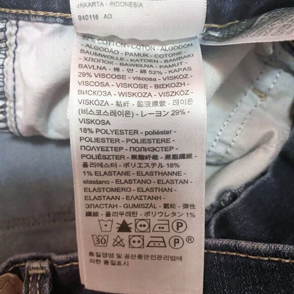 ✨ Levi’s 311™ Shaping Skinny Jeans – Size 26 | Mid-Wash Sculpting Denim ✨ - Picture 10 of 11